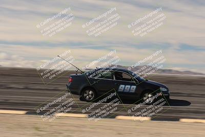 media/Jan-04-2026-SCCA SD (Sun) [[defc442887]]/4-Novice Group/Session 2 Bowl Speed Pans/